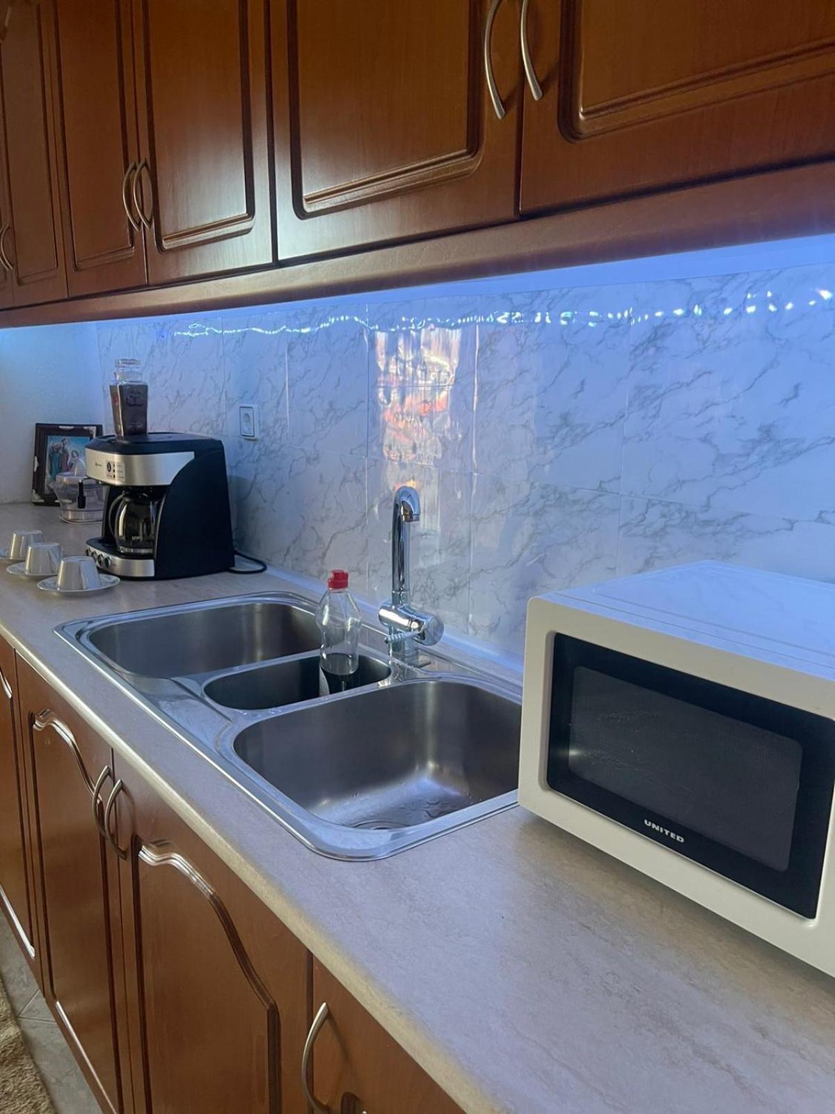 Bright Apartment, Spacious Near The Center 特里卡拉 外观 照片